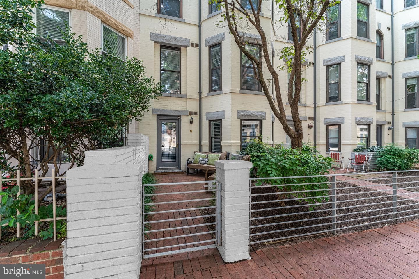 1124 25th Street NW #t4 photo 2