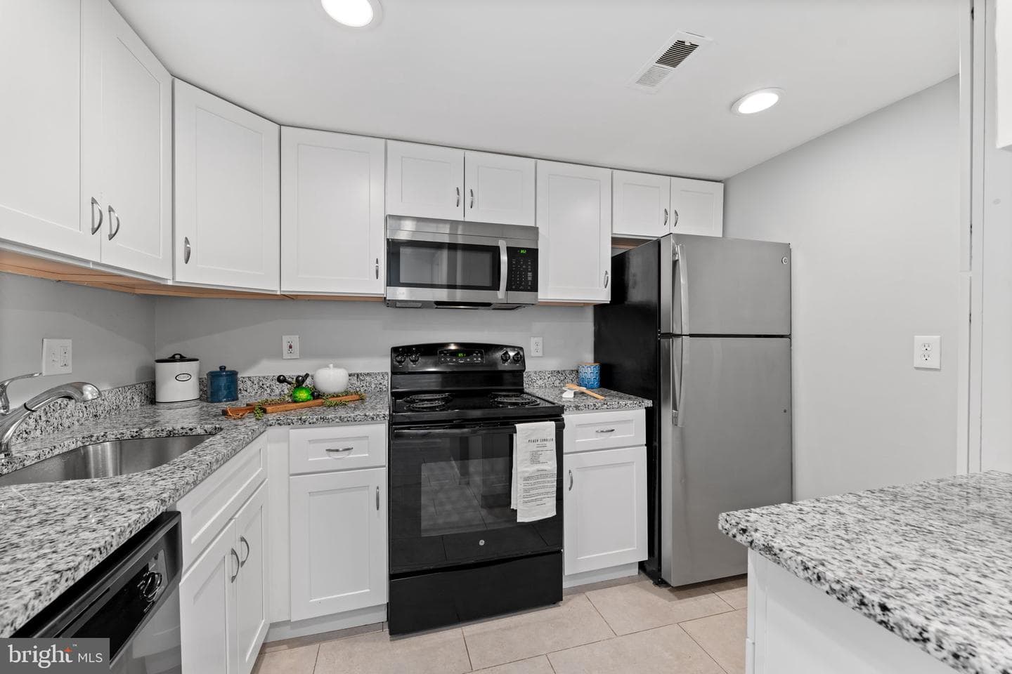 1124 25th Street NW #t4 photo 6