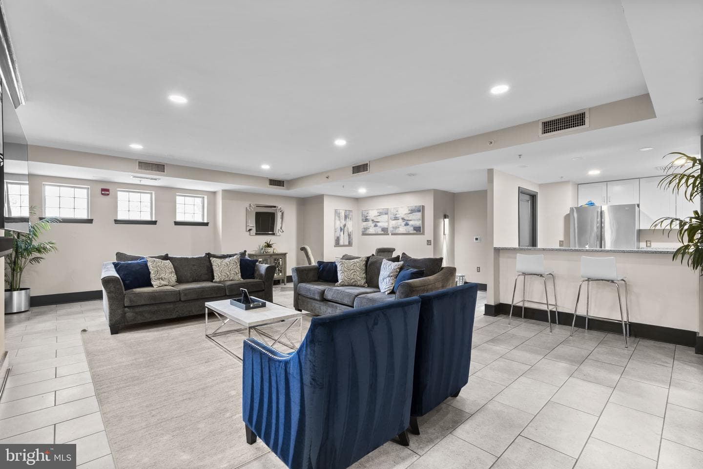 555 Massachusetts Avenue NW #616 photo 39