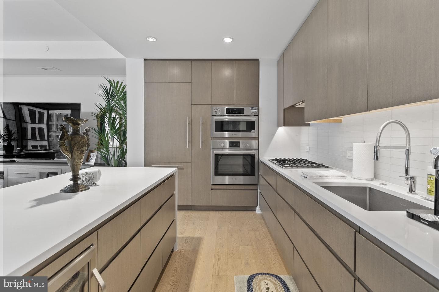 2501 M Street NW #205 photo 3
