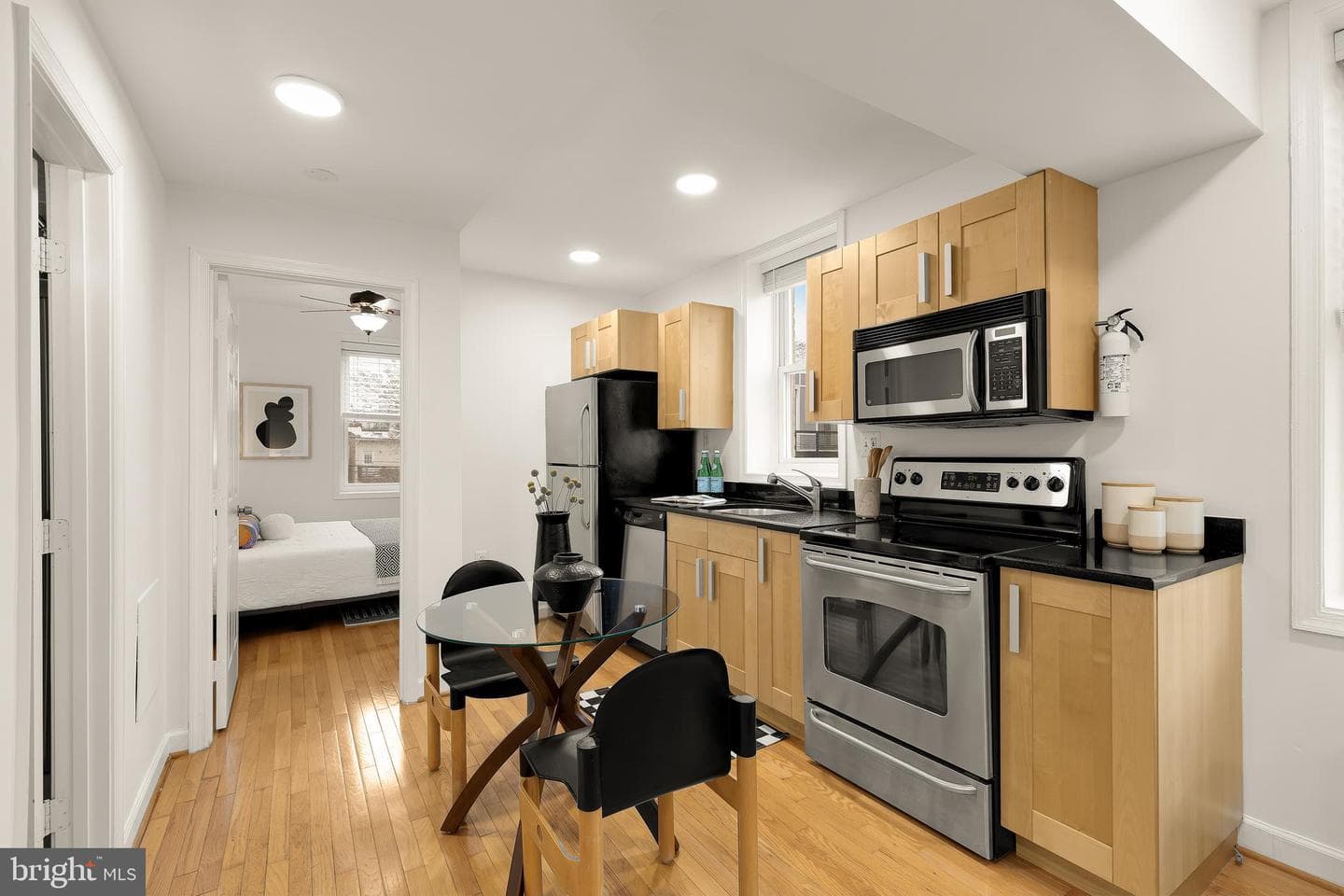 314 V Street NE #204 photo 5