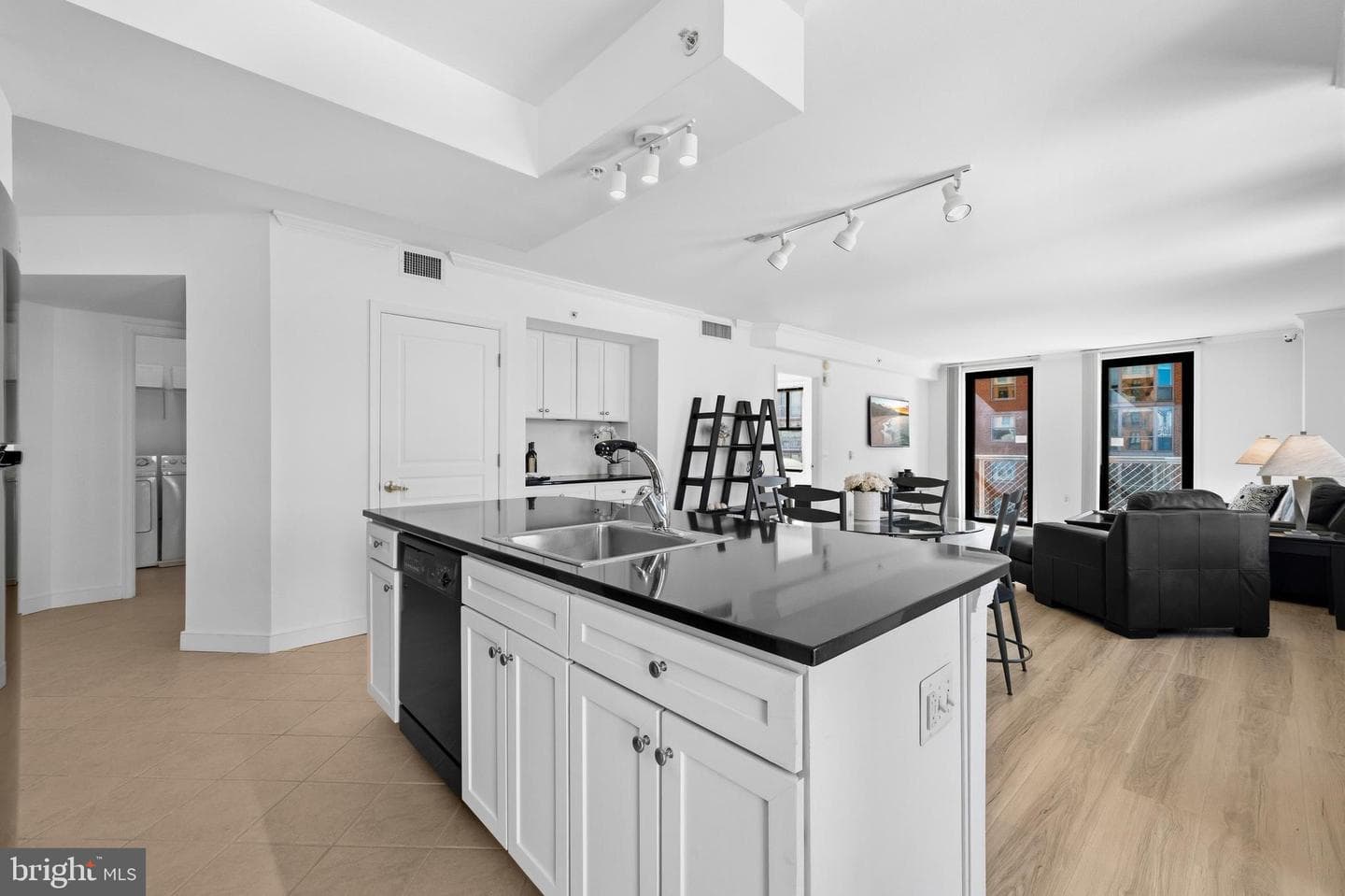 616 E Street NW #614 photo 3