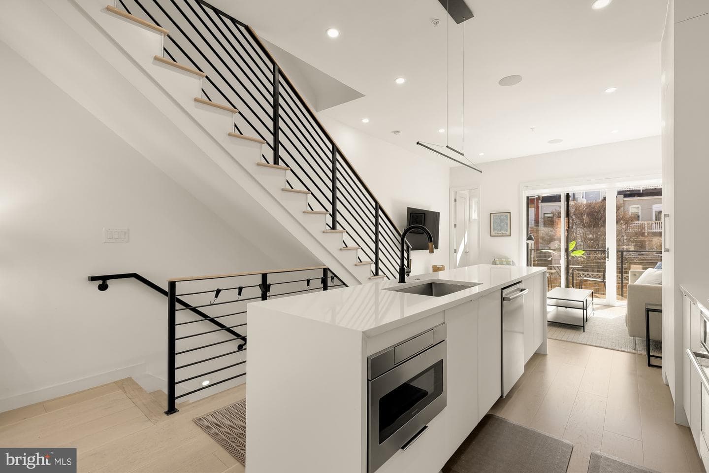 146 S Street NW #a photo 7