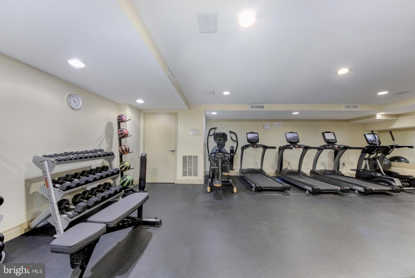 915 E Street NW #505 photo 26