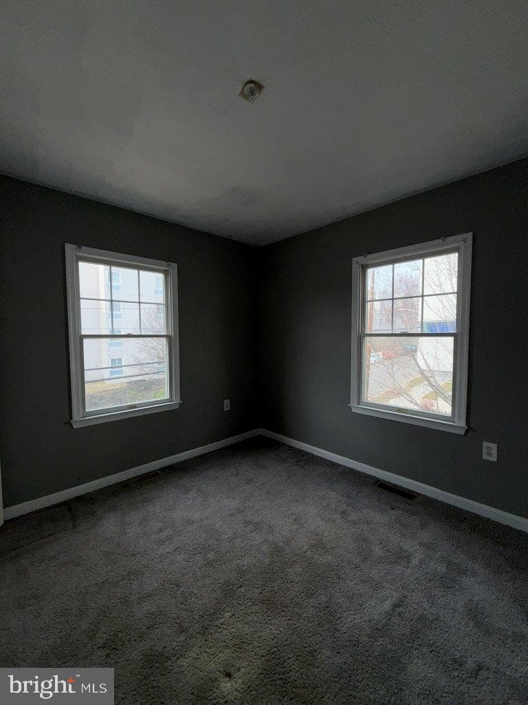 883 Barnaby Street SE photo 24