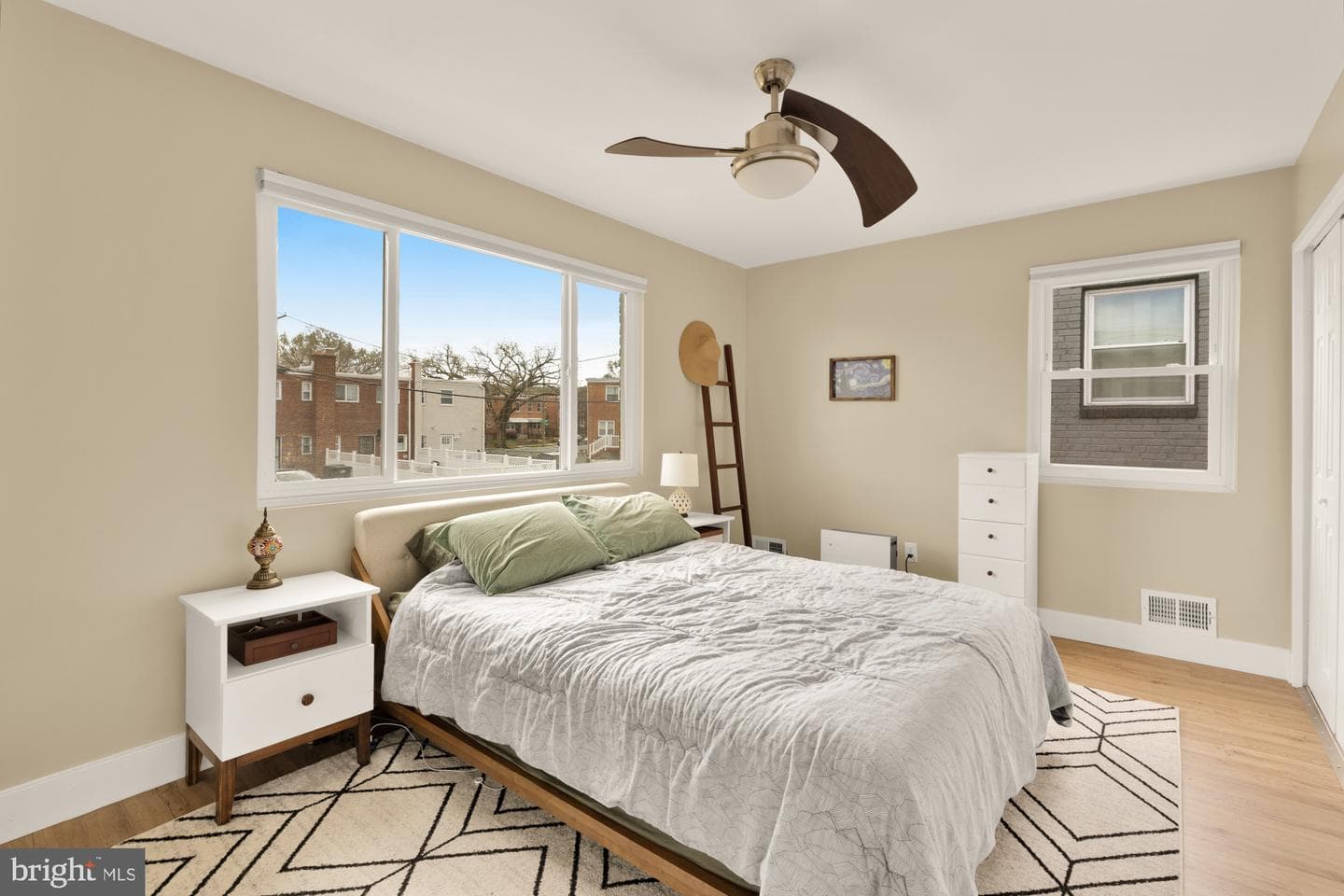 625 Kensington Place NE photo 24