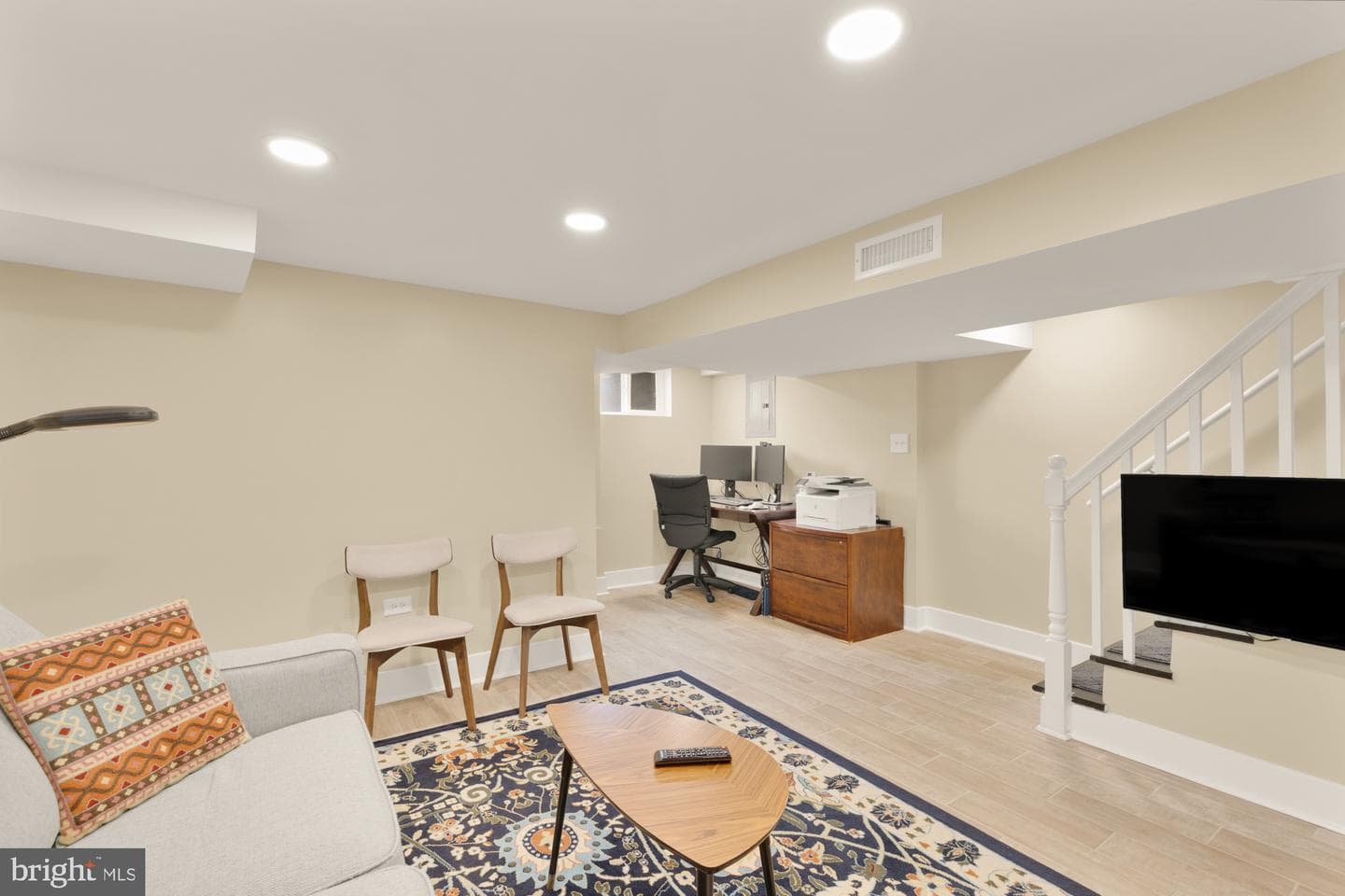 625 Kensington Place NE photo 36