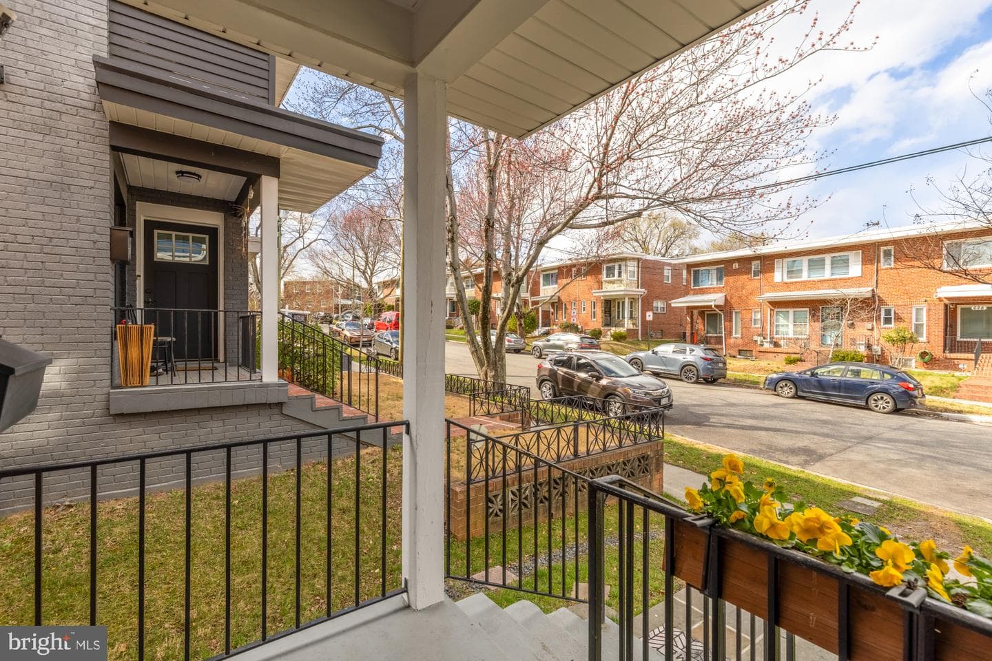625 Kensington Place NE photo 4