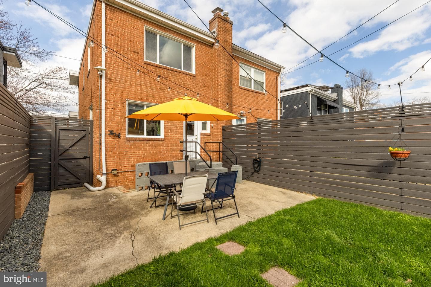 625 Kensington Place NE photo 49