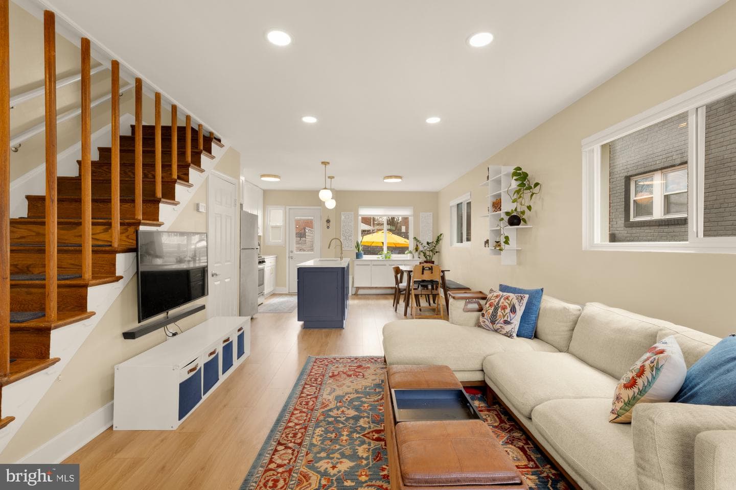 625 Kensington Place NE photo 6
