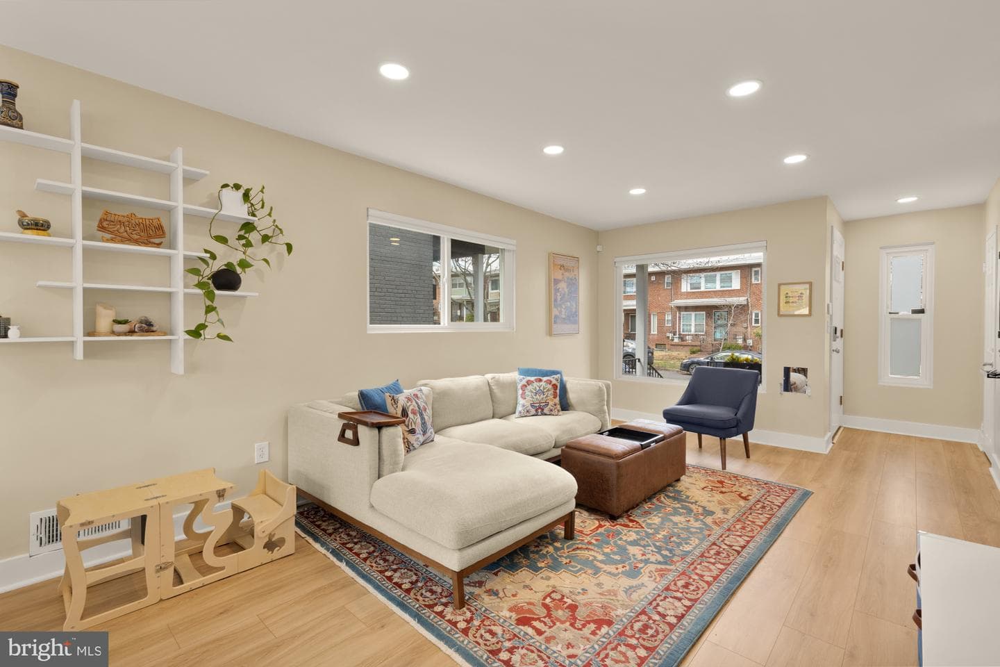 625 Kensington Place NE photo 7