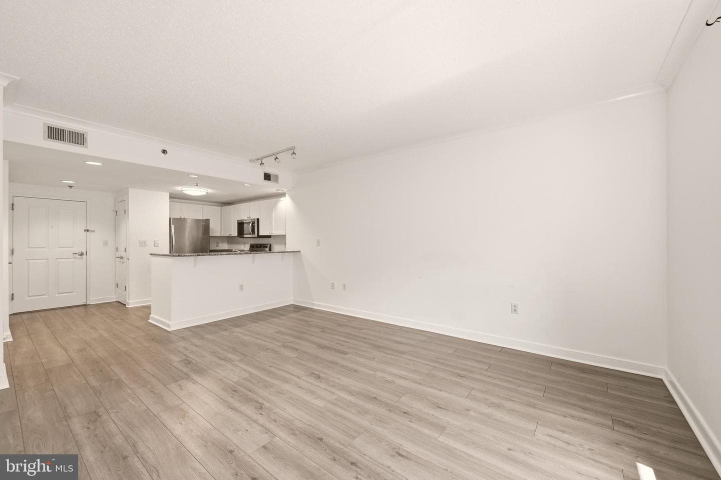 777 7th Street NW #1017 photo 10