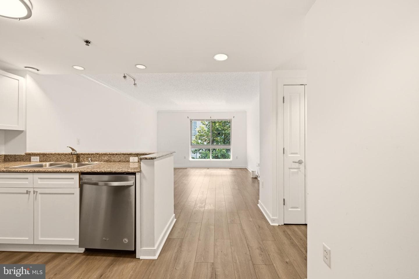 777 7th Street NW #1017 photo 8