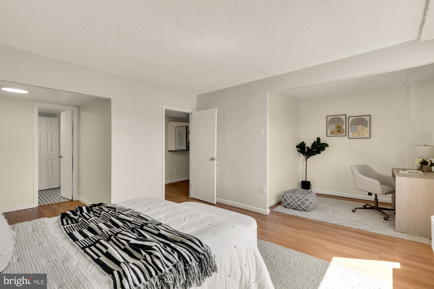 1325 18th Street NW #1010 photo 10