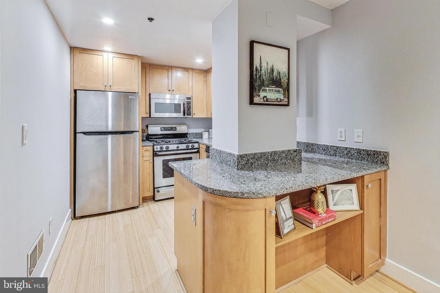 2328 Champlain Street NW #202 photo 12