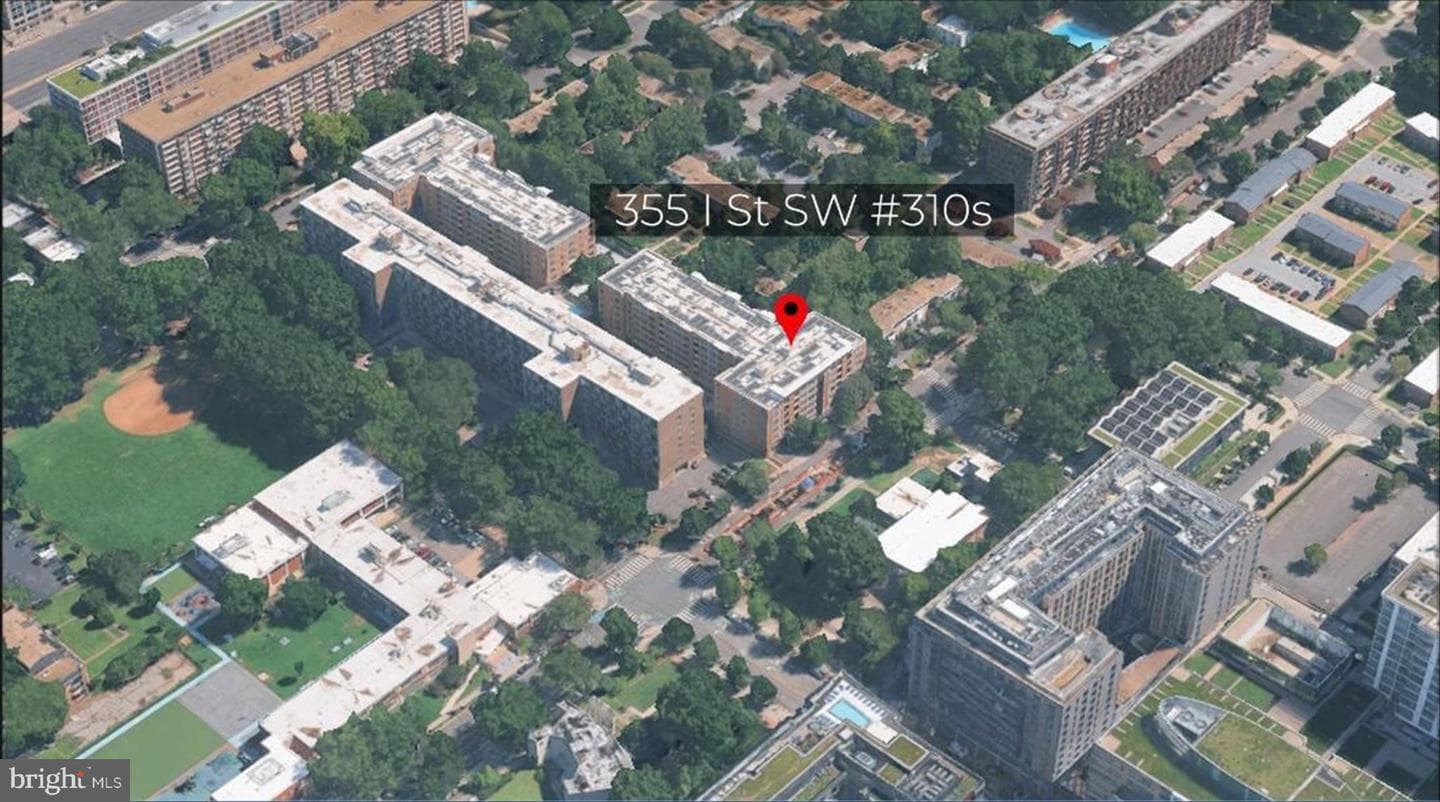 355 I Street SW #310 photo 3