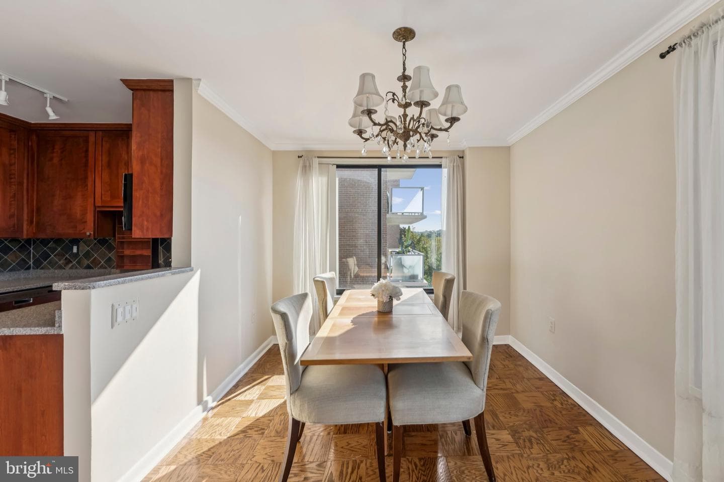 2501 Calvert Street NW #701 photo 12