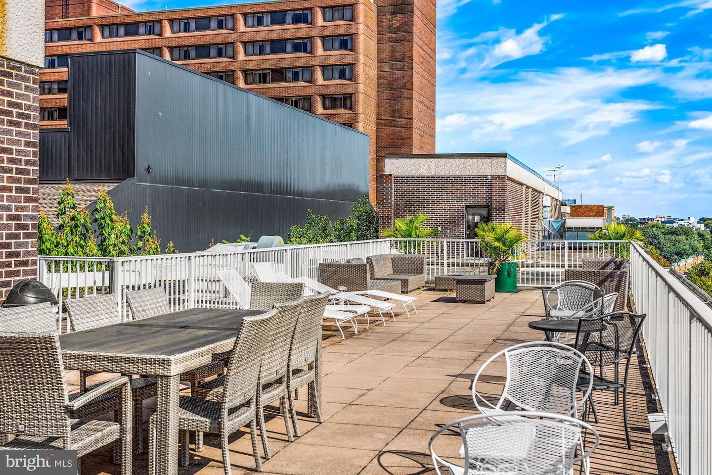 2501 Calvert Street NW #701 photo 26