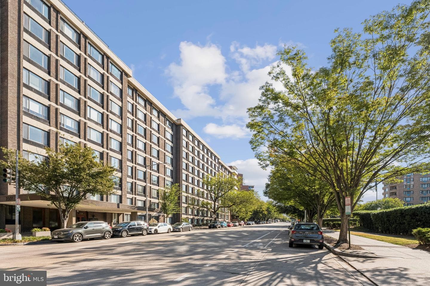 2501 Calvert Street NW #701 photo 27