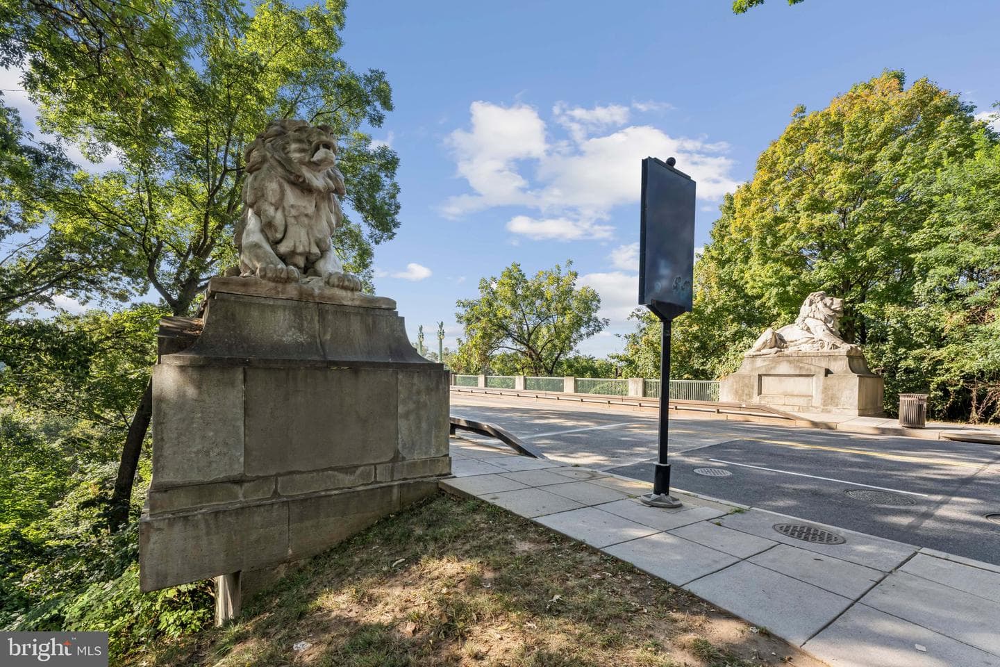 2501 Calvert Street NW #701 photo 30