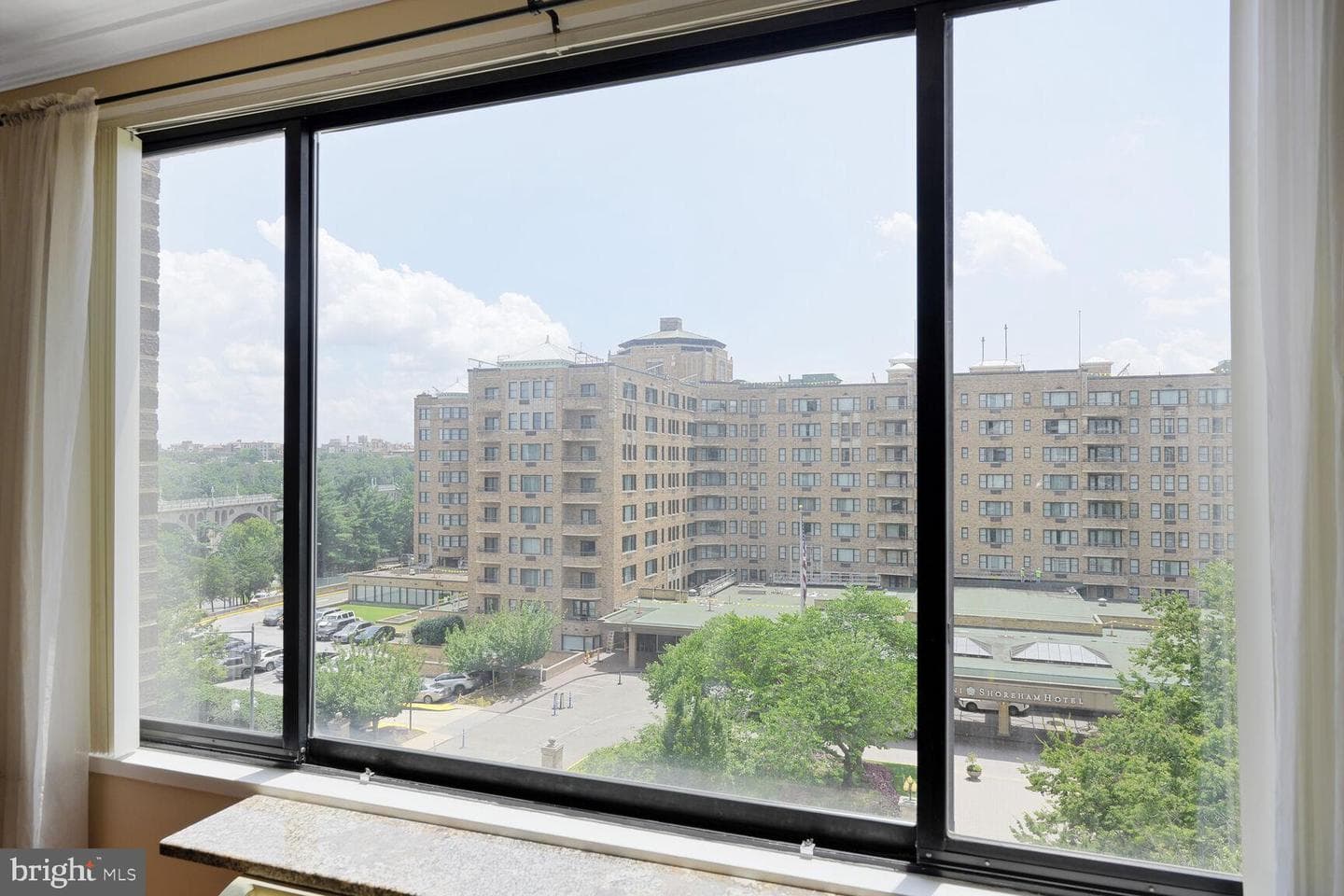 2501 Calvert Street NW #701 photo 6