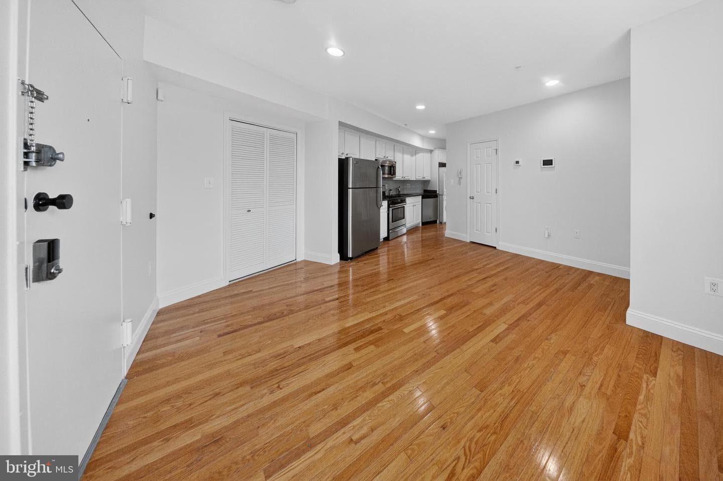 1629 L Street NE #202 photo 2