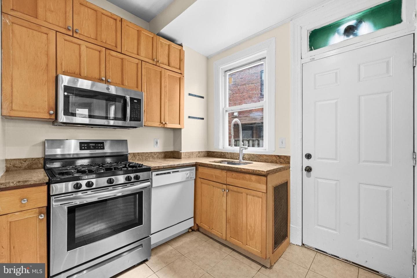 512 Quincy Street NW photo 18