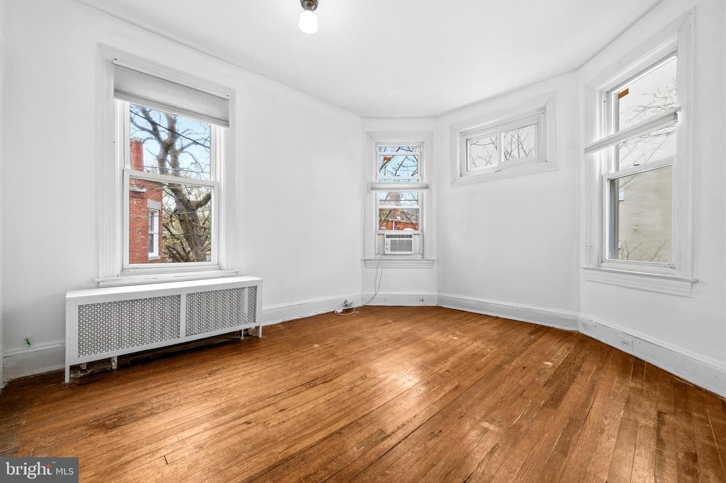512 Quincy Street NW photo 23
