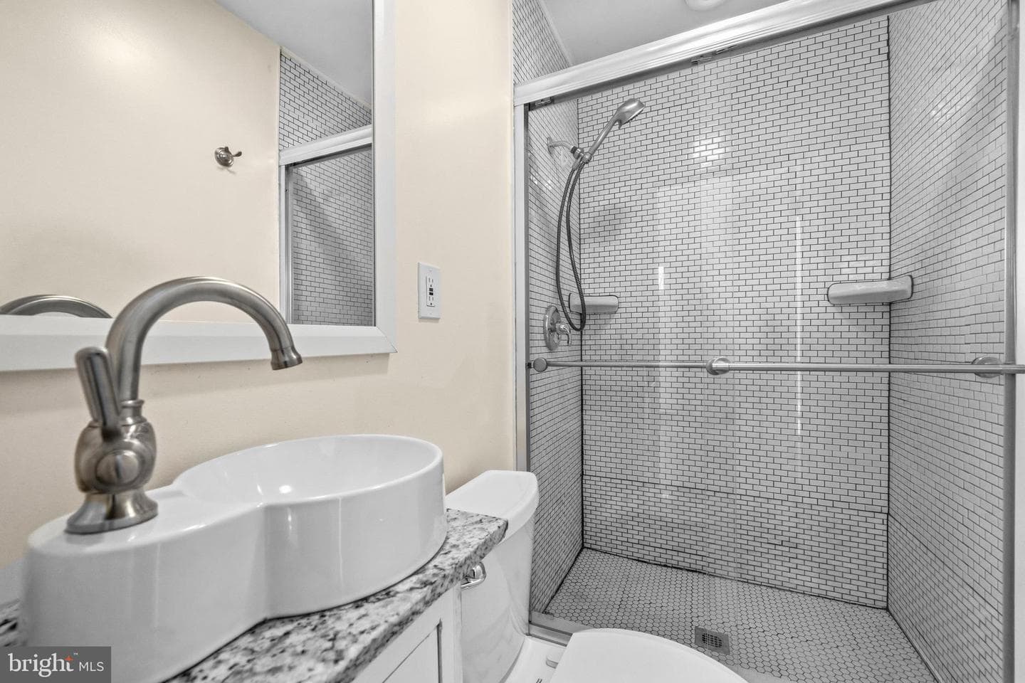 512 Quincy Street NW photo 26