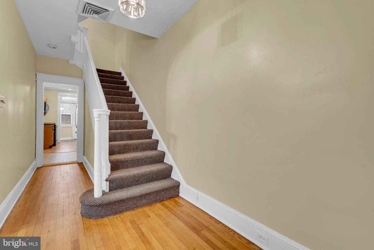 1530 Spring Place NW photo 10