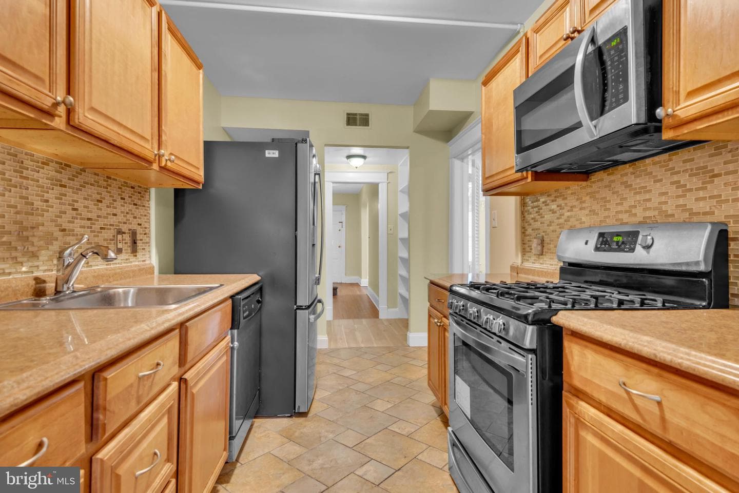 1530 Spring Place NW photo 16