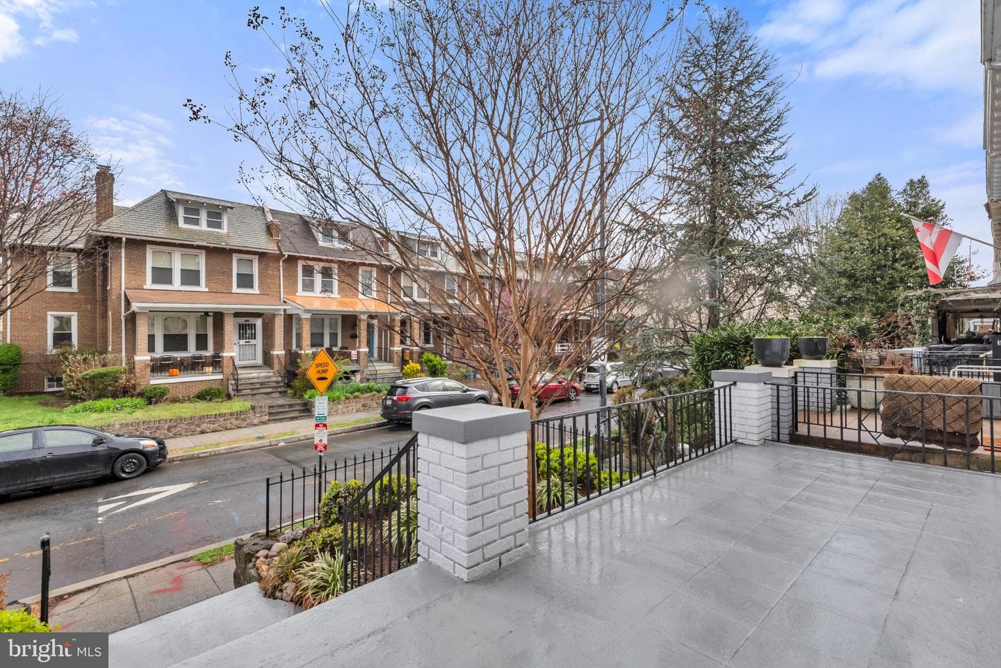 1530 Spring Place NW photo 4