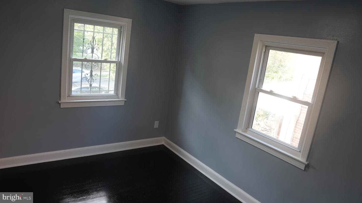 4623 Jay Street NE photo 19
