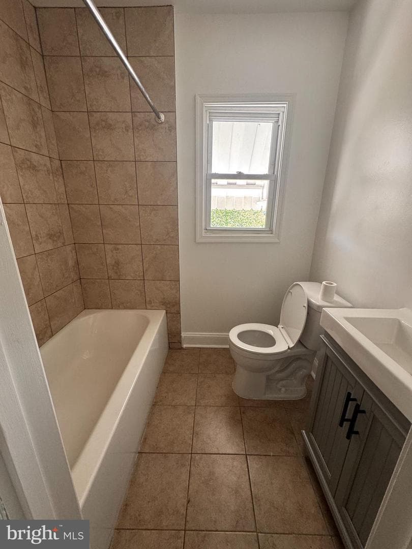 4623 Jay Street NE photo 25