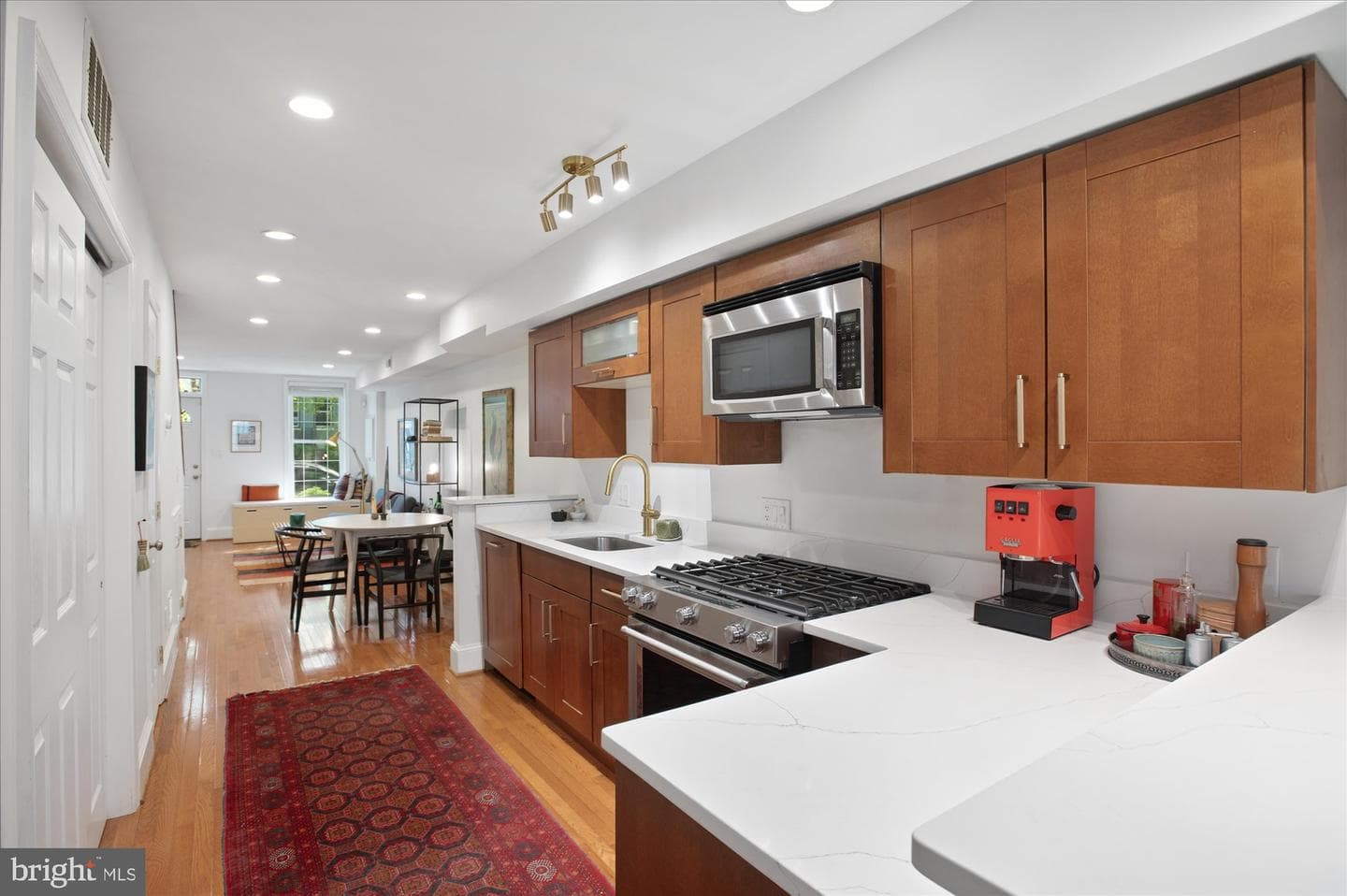 924 9th Street NE photo 10