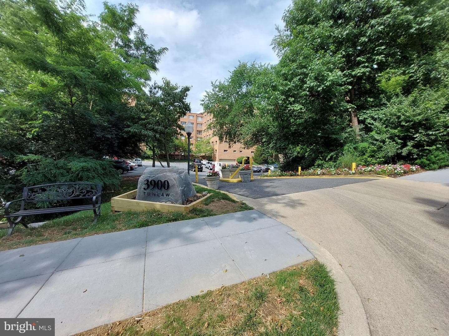 3900 Tunlaw Road NW #103 photo 29