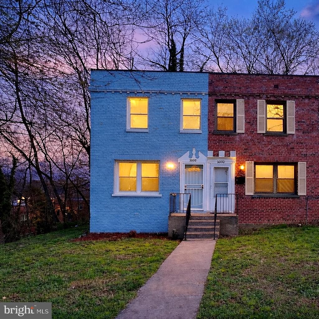 5000 Just Street NE, Washington