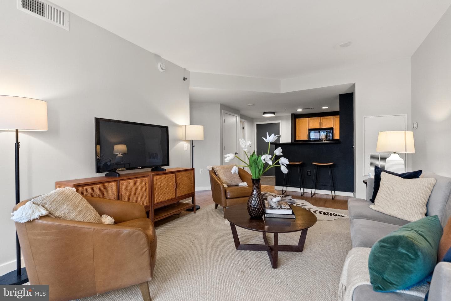 3883 Connecticut Avenue NW #303 photo 15