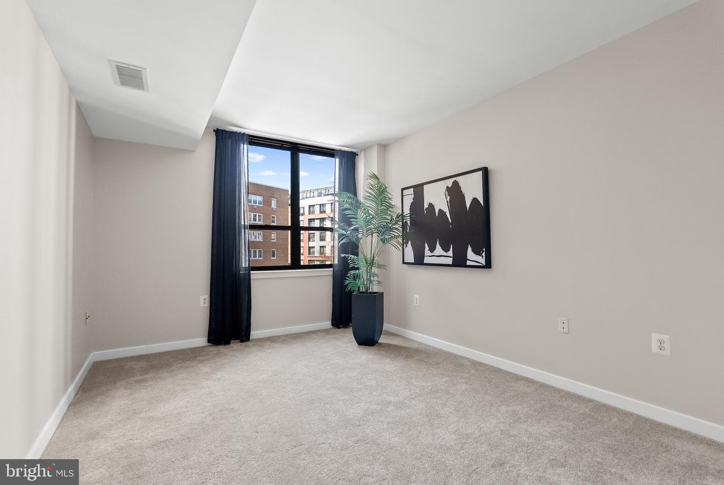 3883 Connecticut Avenue NW #303 photo 18