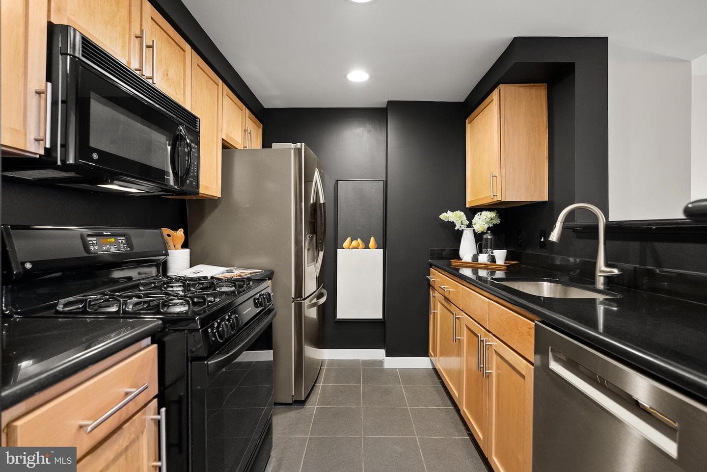 3883 Connecticut Avenue NW #303 photo 6