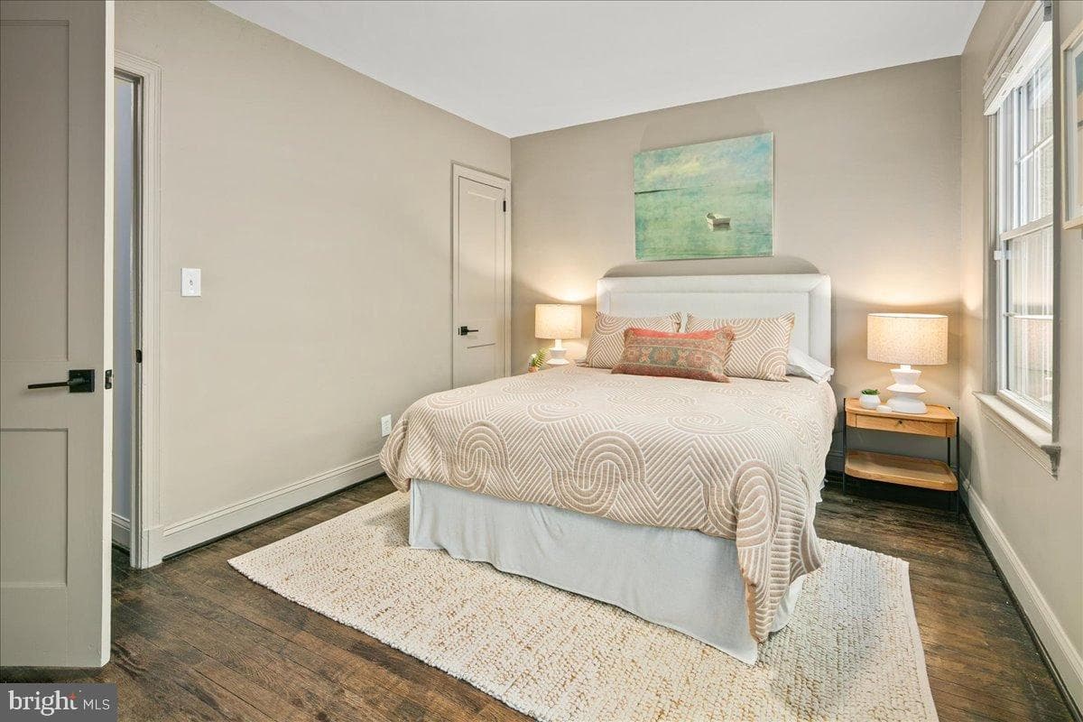 1722 Lang Place NE photo 27