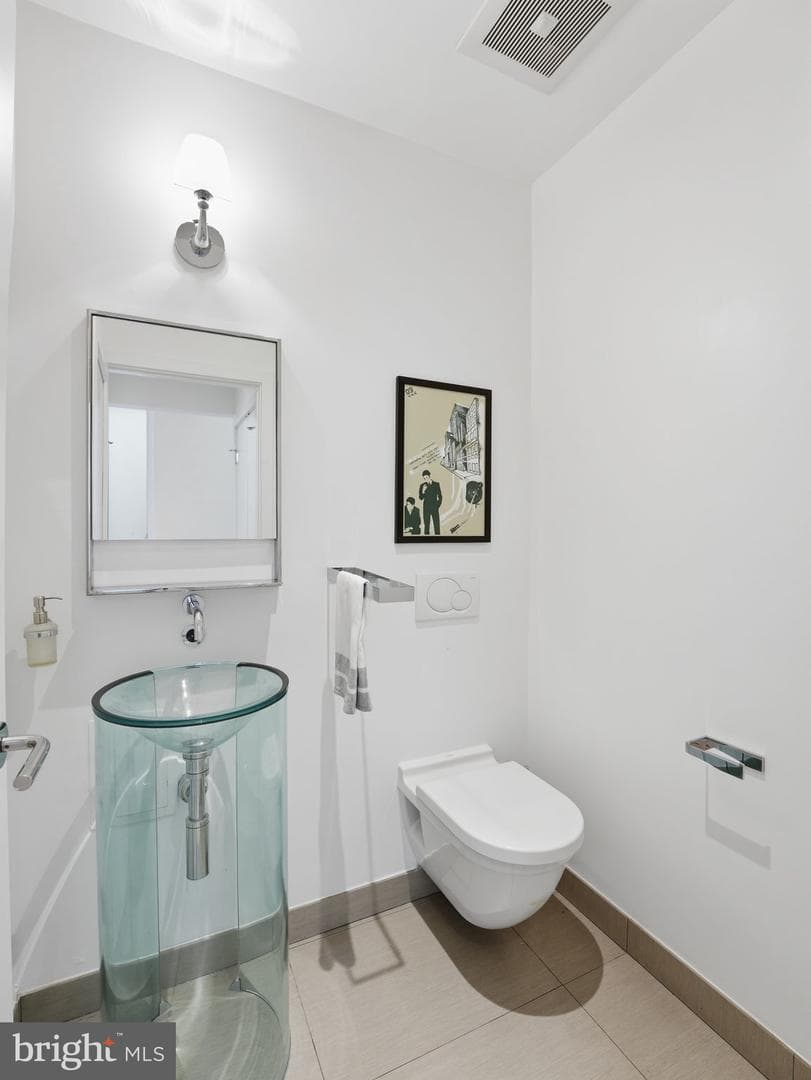 1845 Calvert Street NW photo 39
