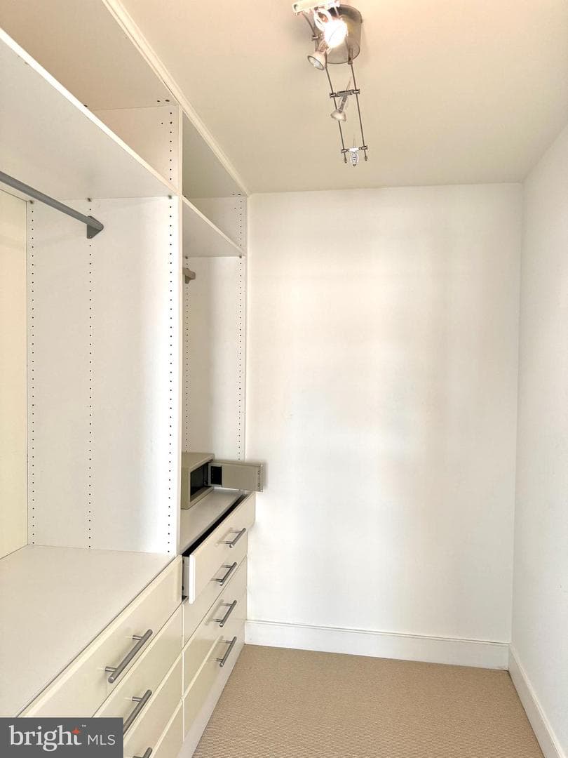 2425 L Street NW #730 photo 21