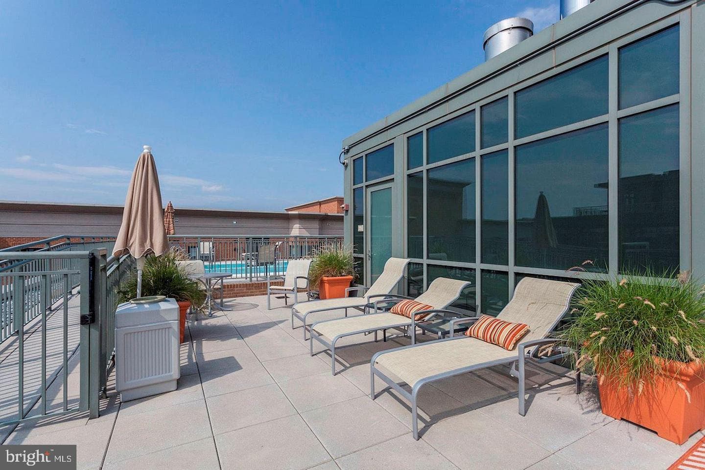 2425 L Street NW #730 photo 29