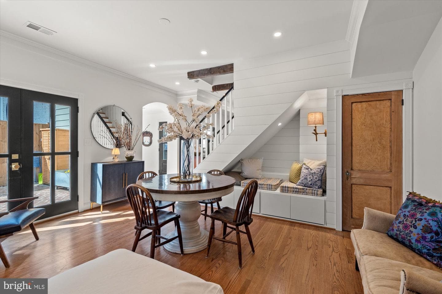629 Pickford Place NE photo 18