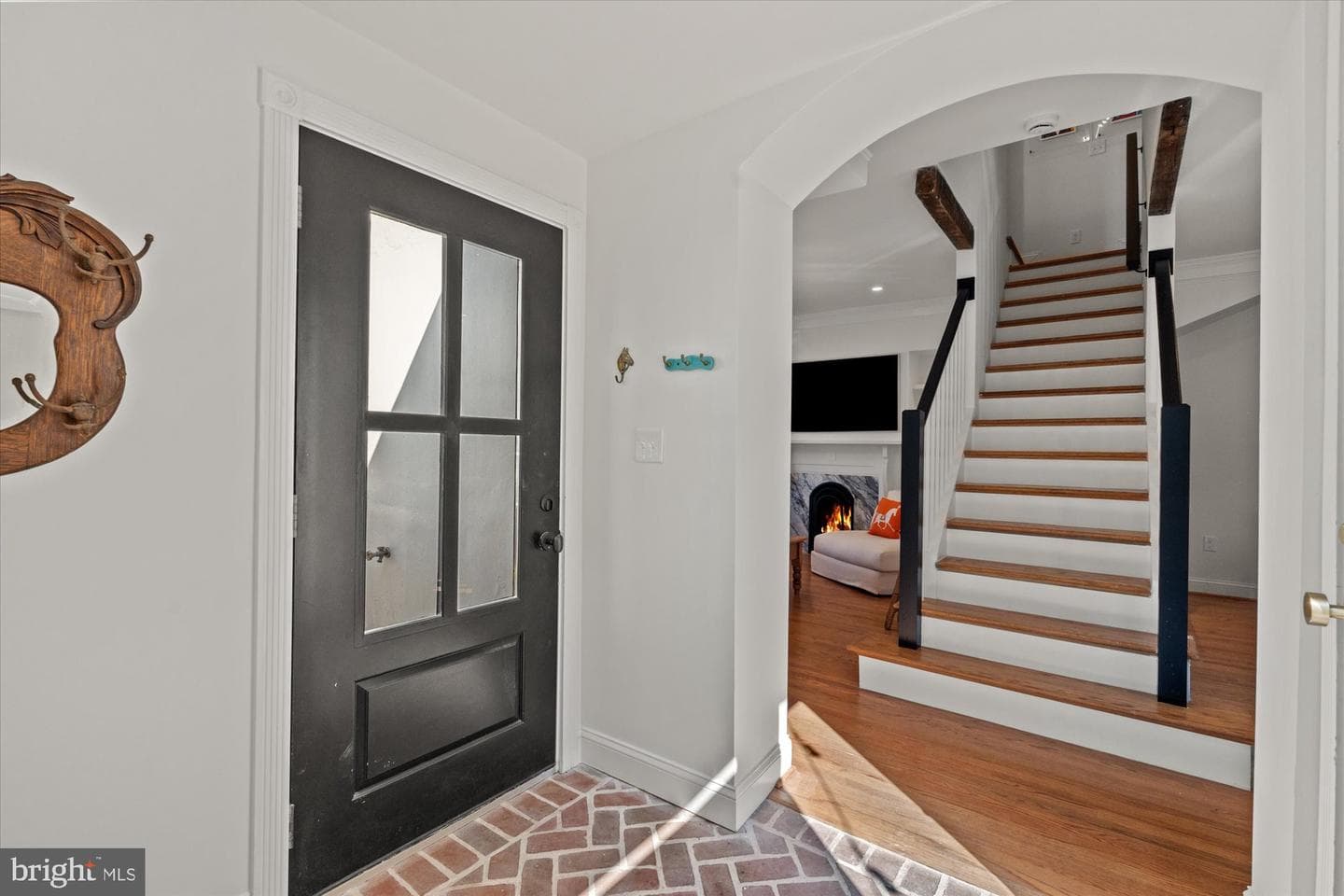 629 Pickford Place NE photo 4