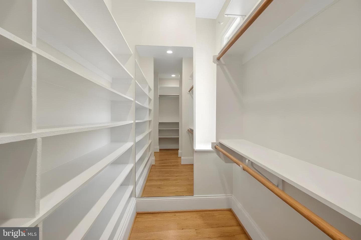 1248 Girard Street NW photo 18