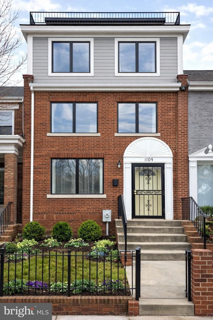 1105 Morse Street NE photo 5