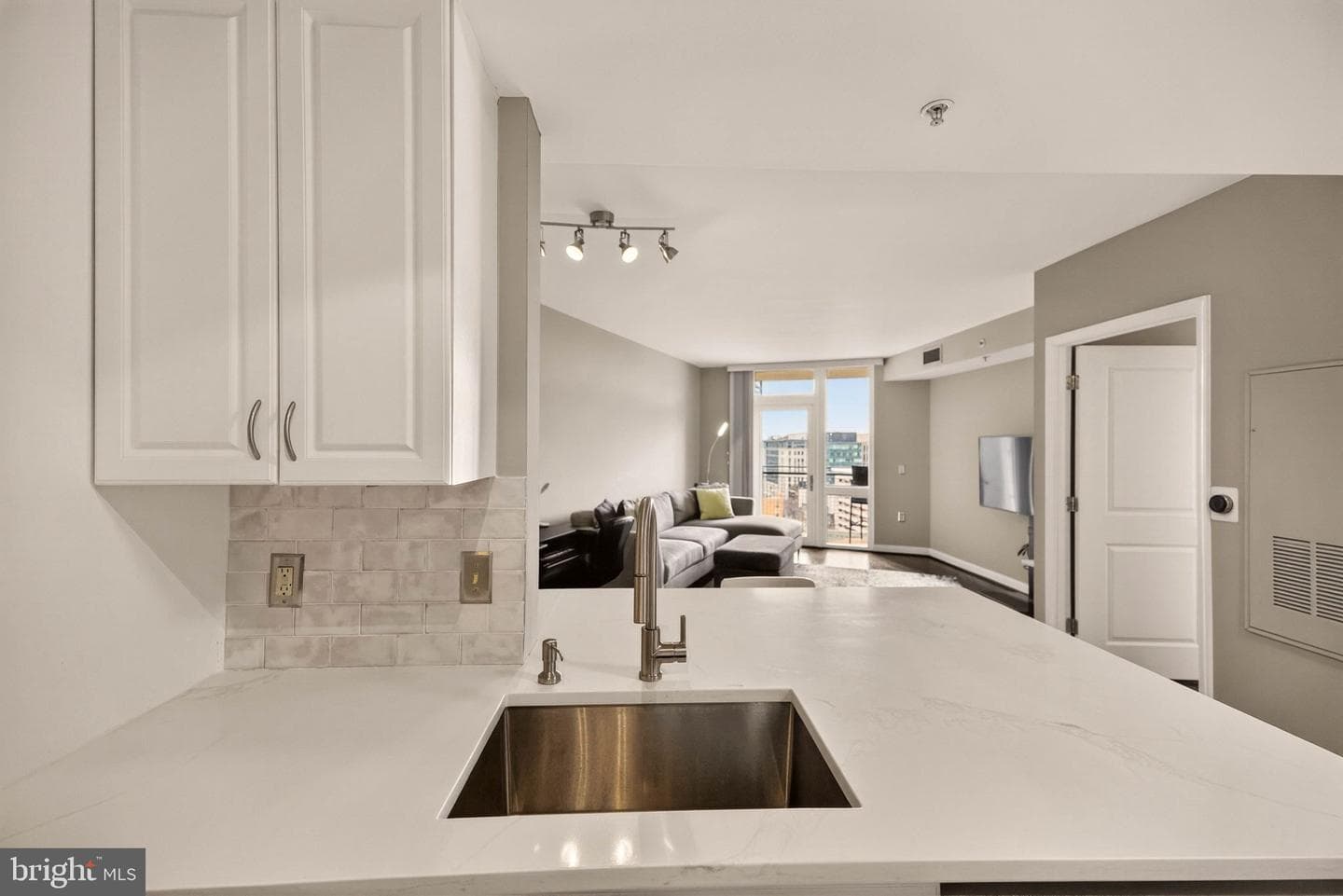 555 Massachusetts Avenue NW #1319 photo 15