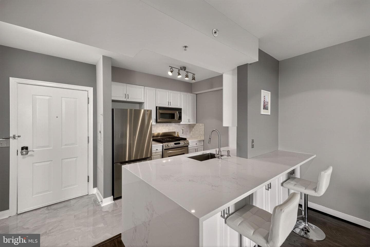 555 Massachusetts Avenue NW #1319 photo 16
